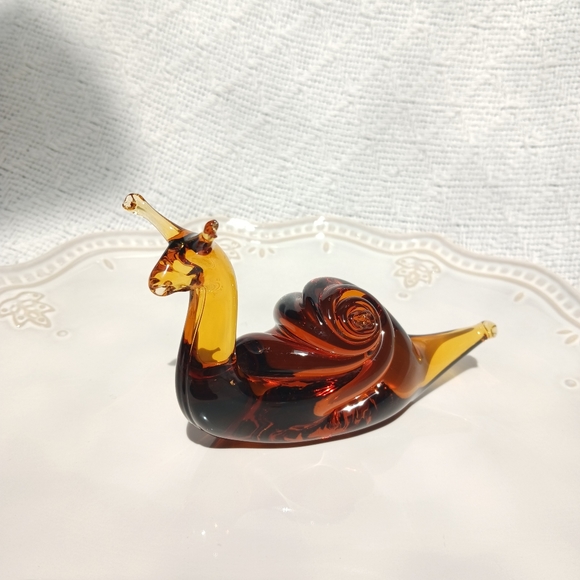 Vintage Amber Glass Blown Snail - Picture 7 of 7